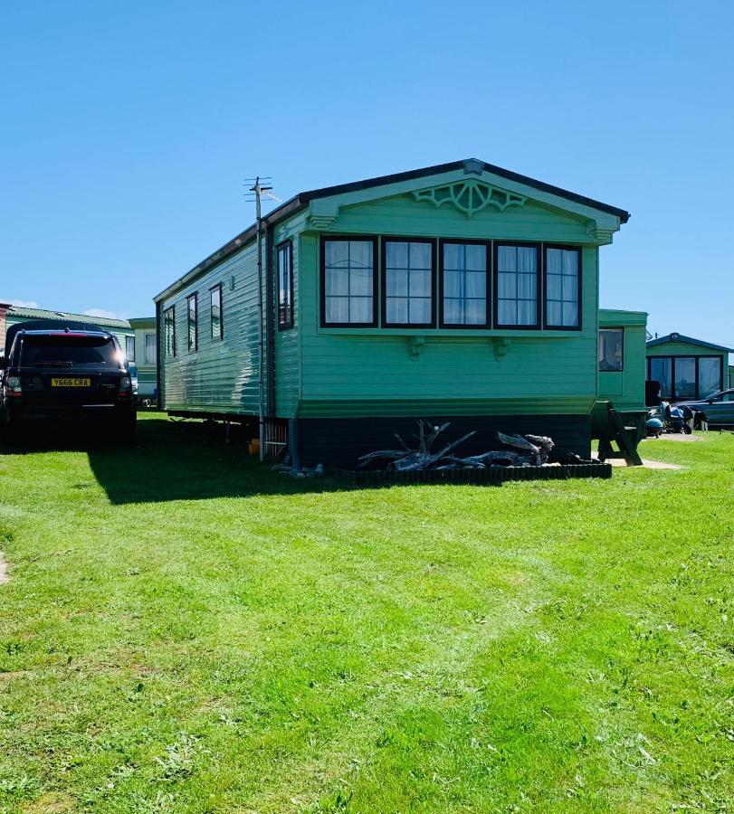 157 Amour Caravan Tywyn Exteriör bild